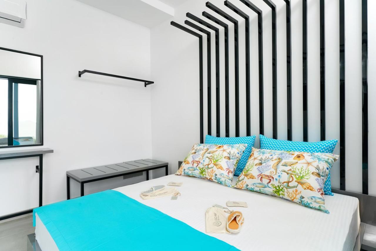 Mythodea Prive Luxury Suites خْريسيا أموذيا المظهر الخارجي الصورة