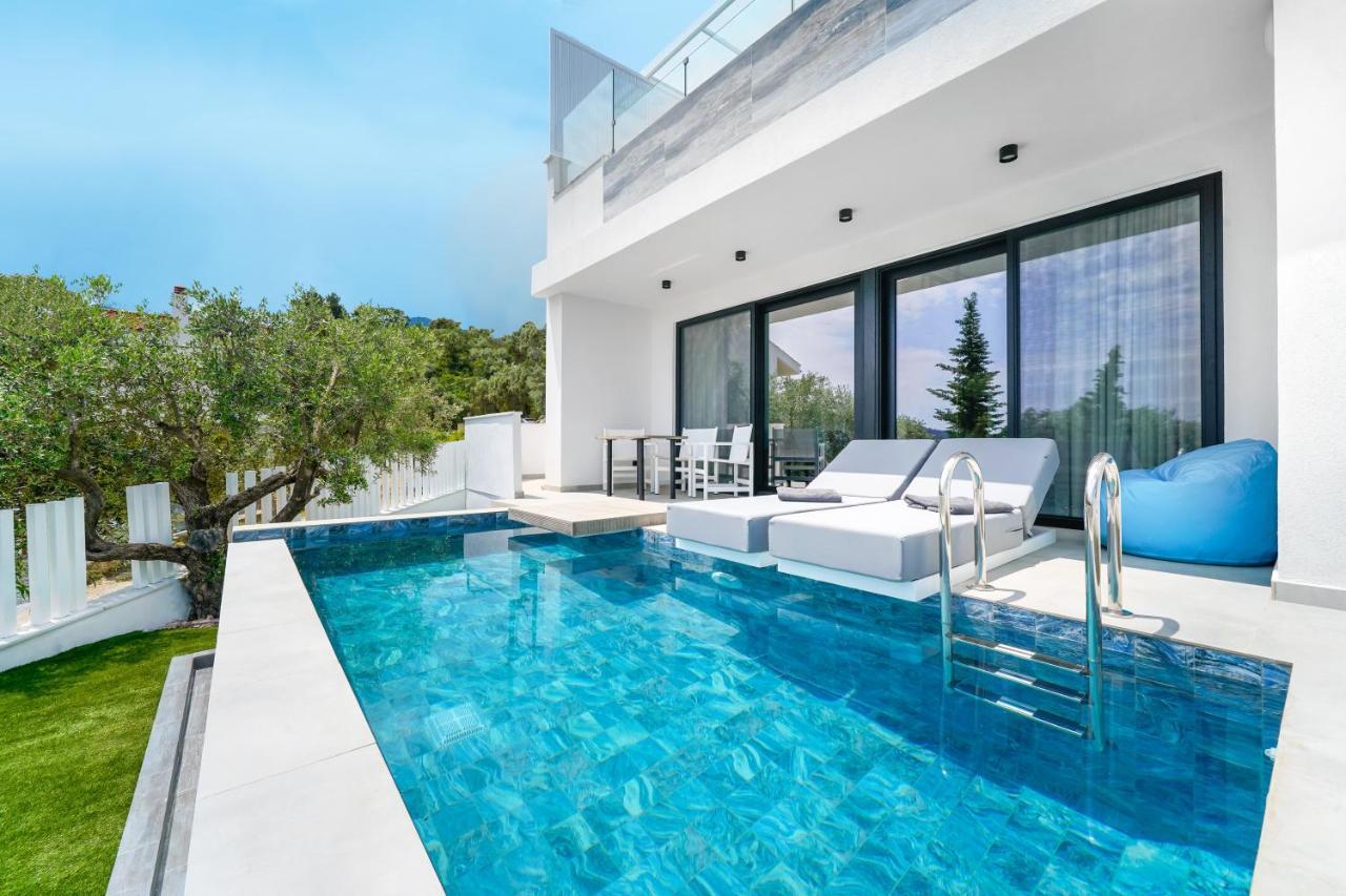 Mythodea Prive Luxury Suites خْريسيا أموذيا المظهر الخارجي الصورة