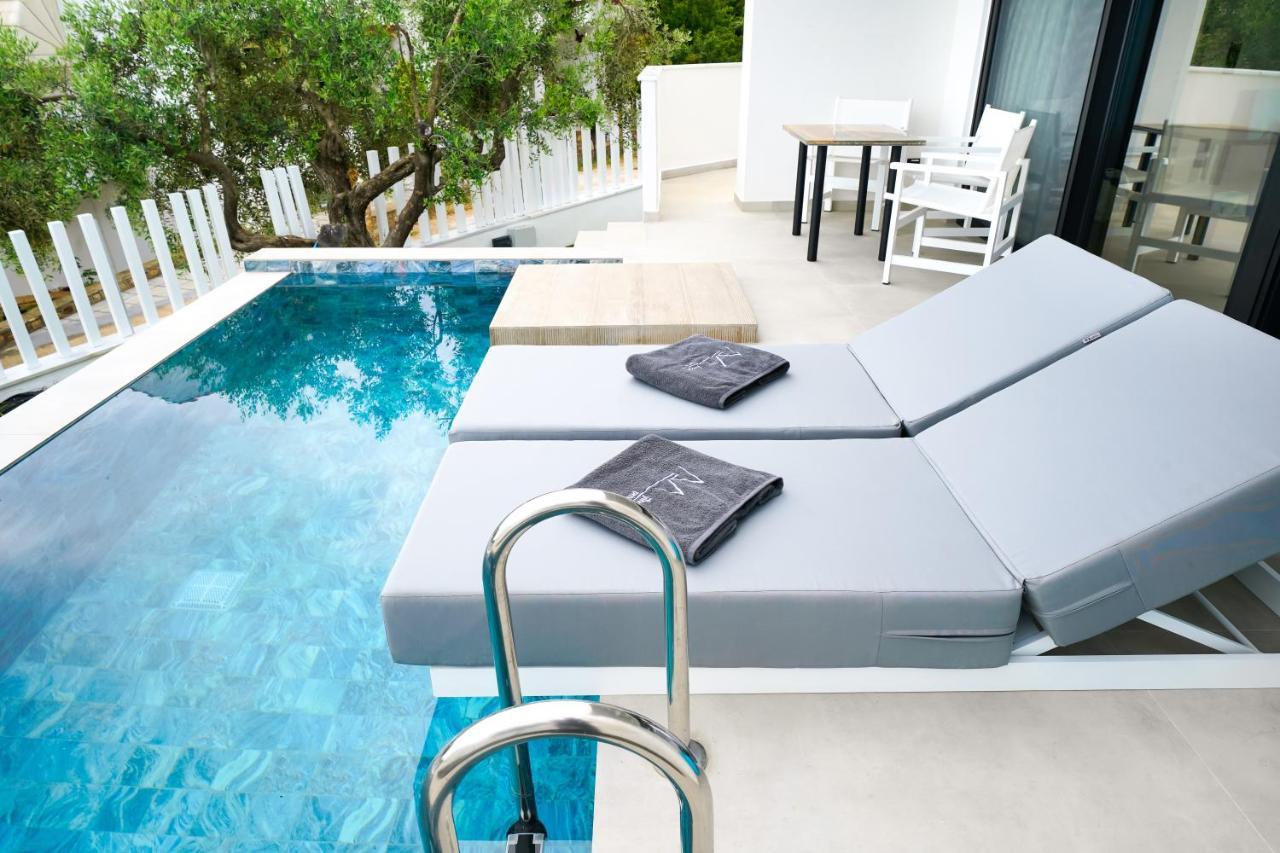 Mythodea Prive Luxury Suites خْريسيا أموذيا المظهر الخارجي الصورة