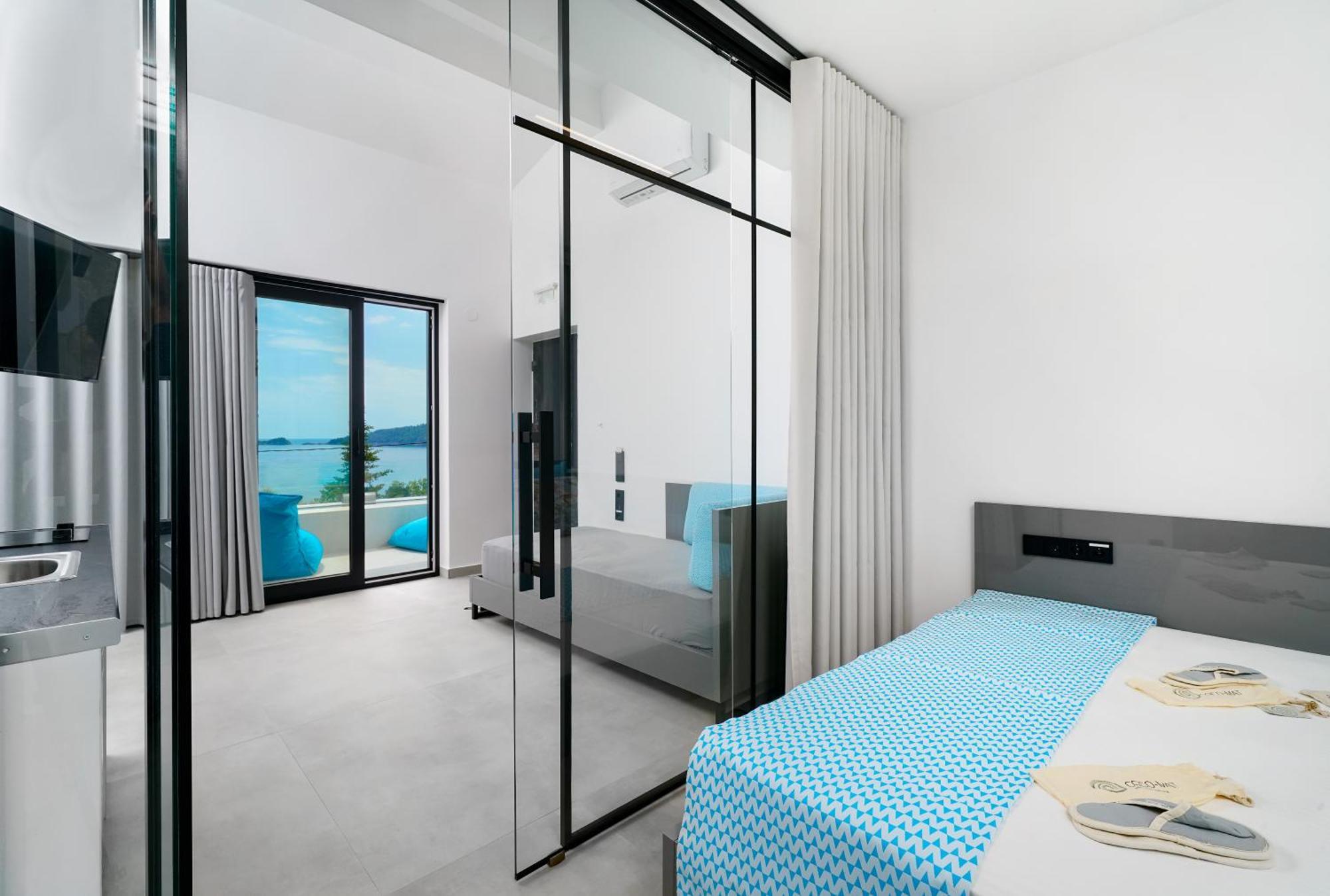 Mythodea Prive Luxury Suites خْريسيا أموذيا المظهر الخارجي الصورة