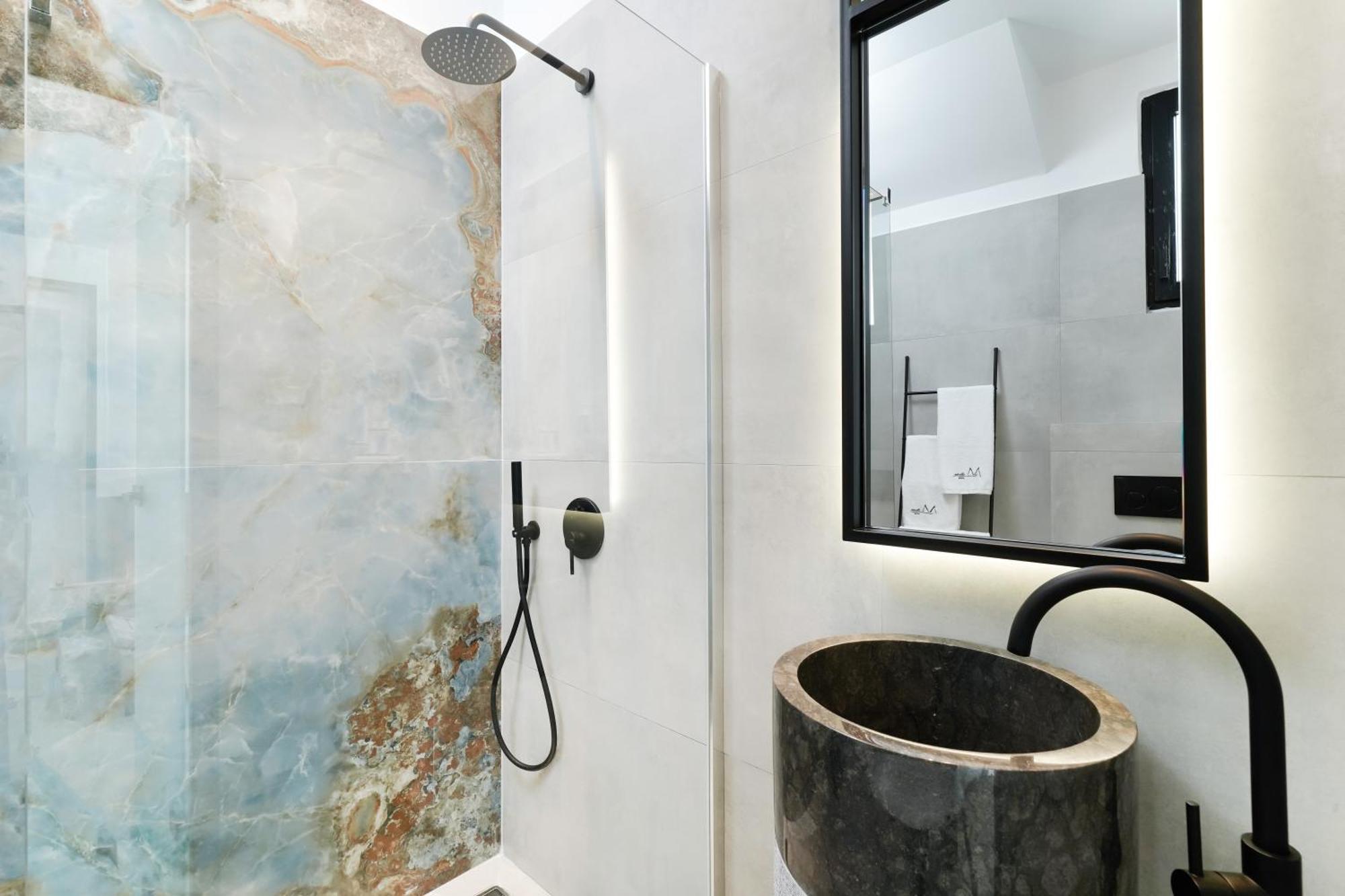 Mythodea Prive Luxury Suites خْريسيا أموذيا المظهر الخارجي الصورة