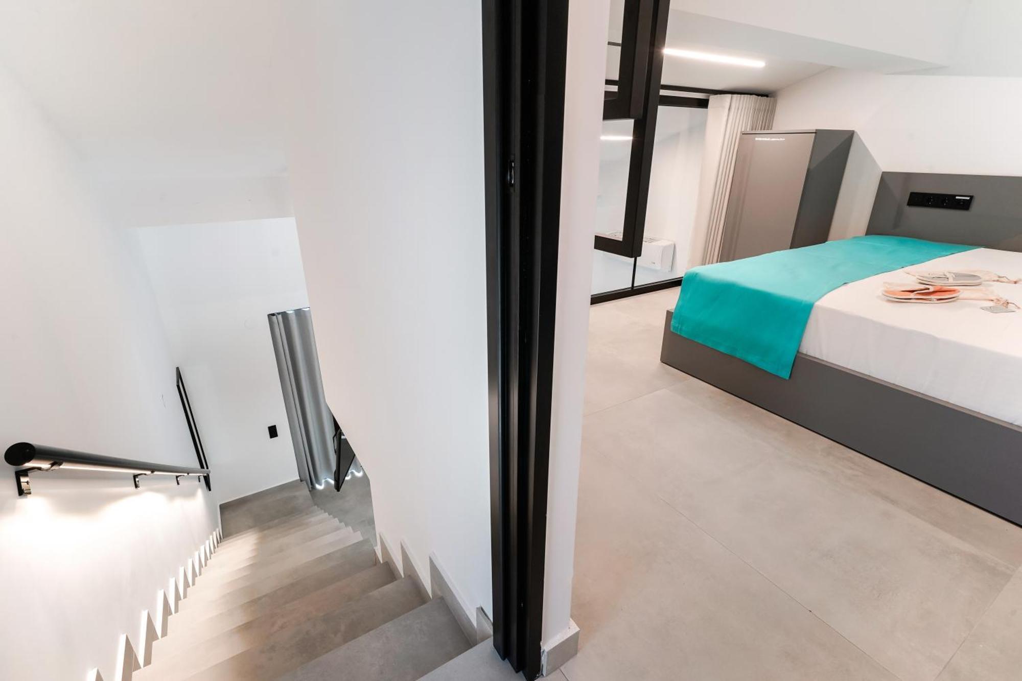 Mythodea Prive Luxury Suites خْريسيا أموذيا المظهر الخارجي الصورة